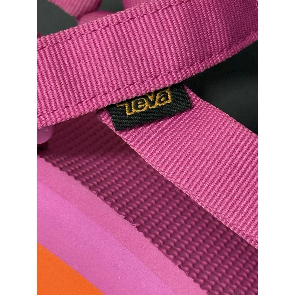 Teva Platform Universal Flatform Sandals Women's Size 6 US Pink /Orange 1008844